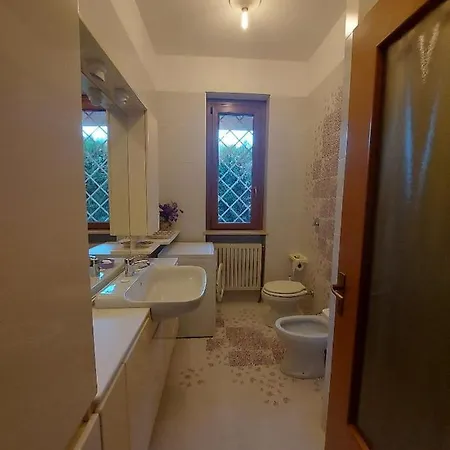 公寓 Intero In Casa Indipendente *